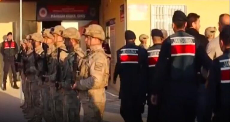 bakan-yerlikaya-operasyonlarda-75-gayrimenkule-ve-34-araca-el-kondu-kxjBhEsA.jpg