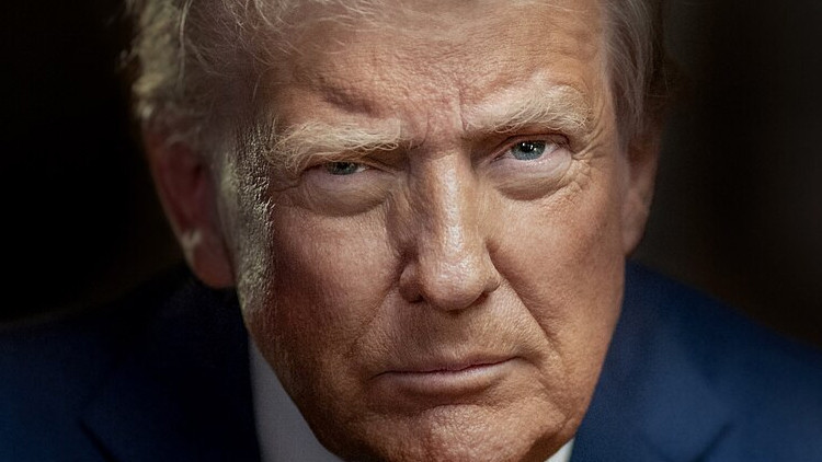 8 savasi bitirdim diyordu trump yeni bir savasi baslatmanin esiginde onlarca ucak gemisi savas ucaklari ve binlerce asker gonderildi thEbteqF.jpg