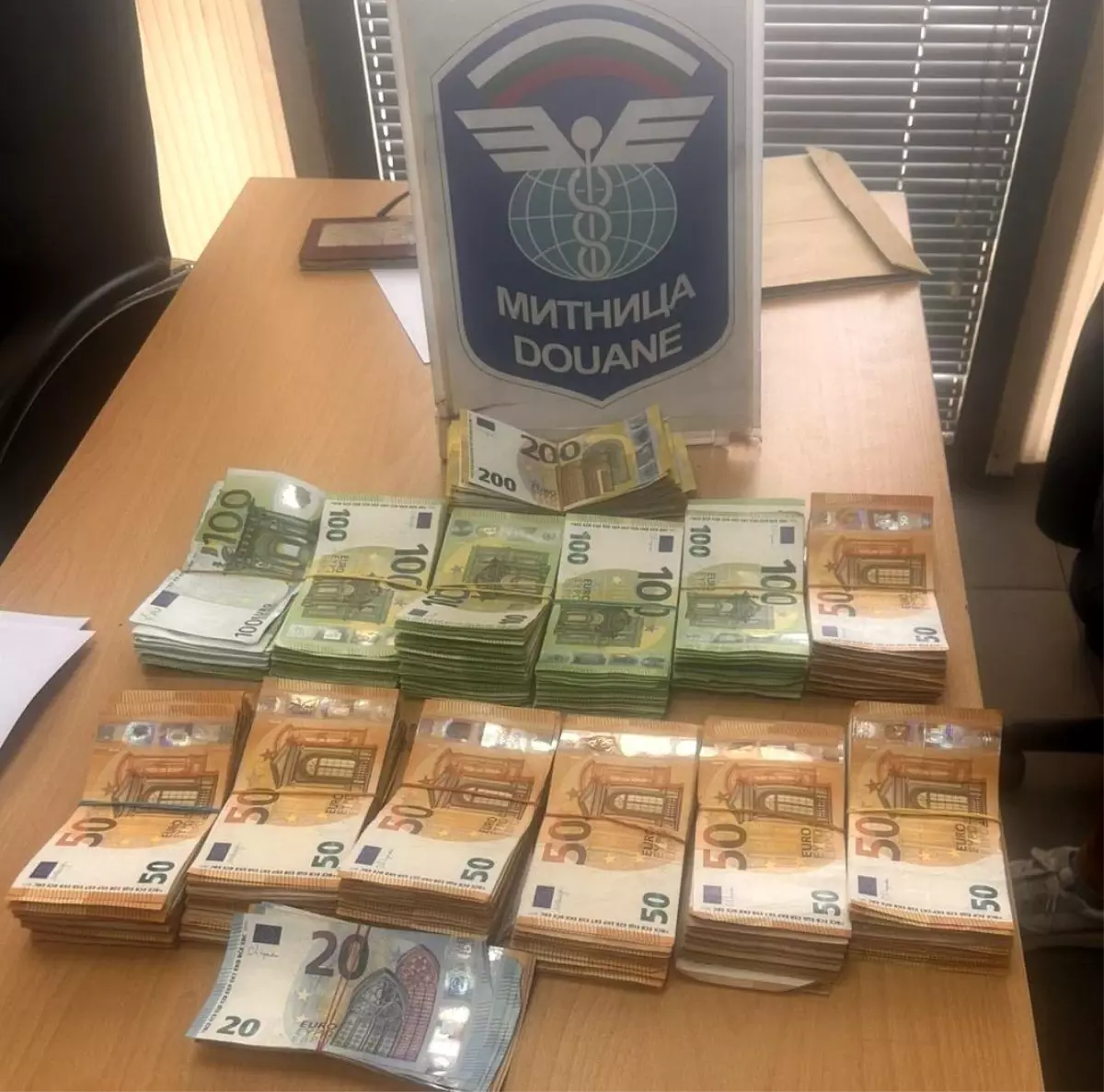 edirne sinirinda 101 bin euro ele gecirildi gKIp7wDA