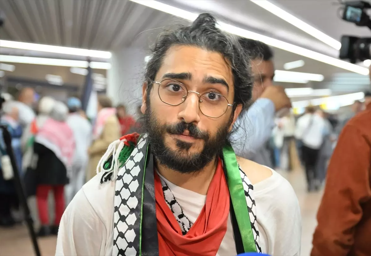 kuresel sumud filosu aktivisti navid lari israil hapishanelerindeki kotu muameleyi anlatti 5nIMgkCu