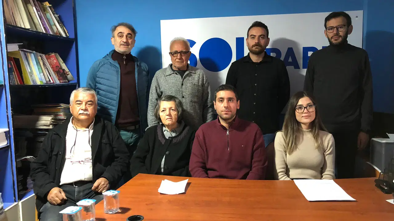 sol parti eskisehirden cagri beylikovayi emperyalistlere teslim etmeyecegiz JurZ4imA.jpg