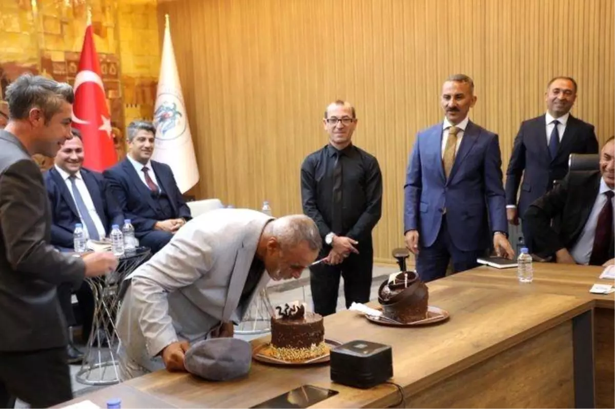 tuncay kapikirana dogum gunu surprizi frl66C5X