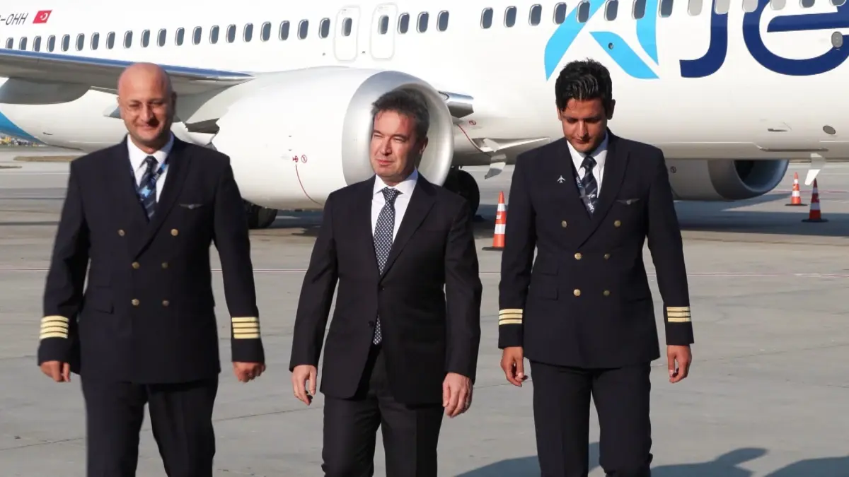 ajet filosunu yeni boeing 737 8 max ucaklariyla guclendiriyor nsmIUdNz.jpg