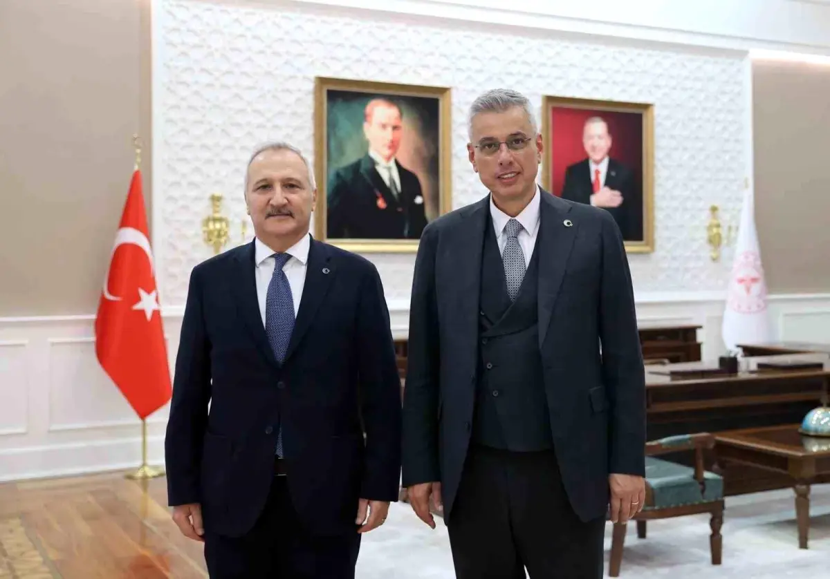 mhpden saglik bakanina ziyaret dtLnnvPX.jpg