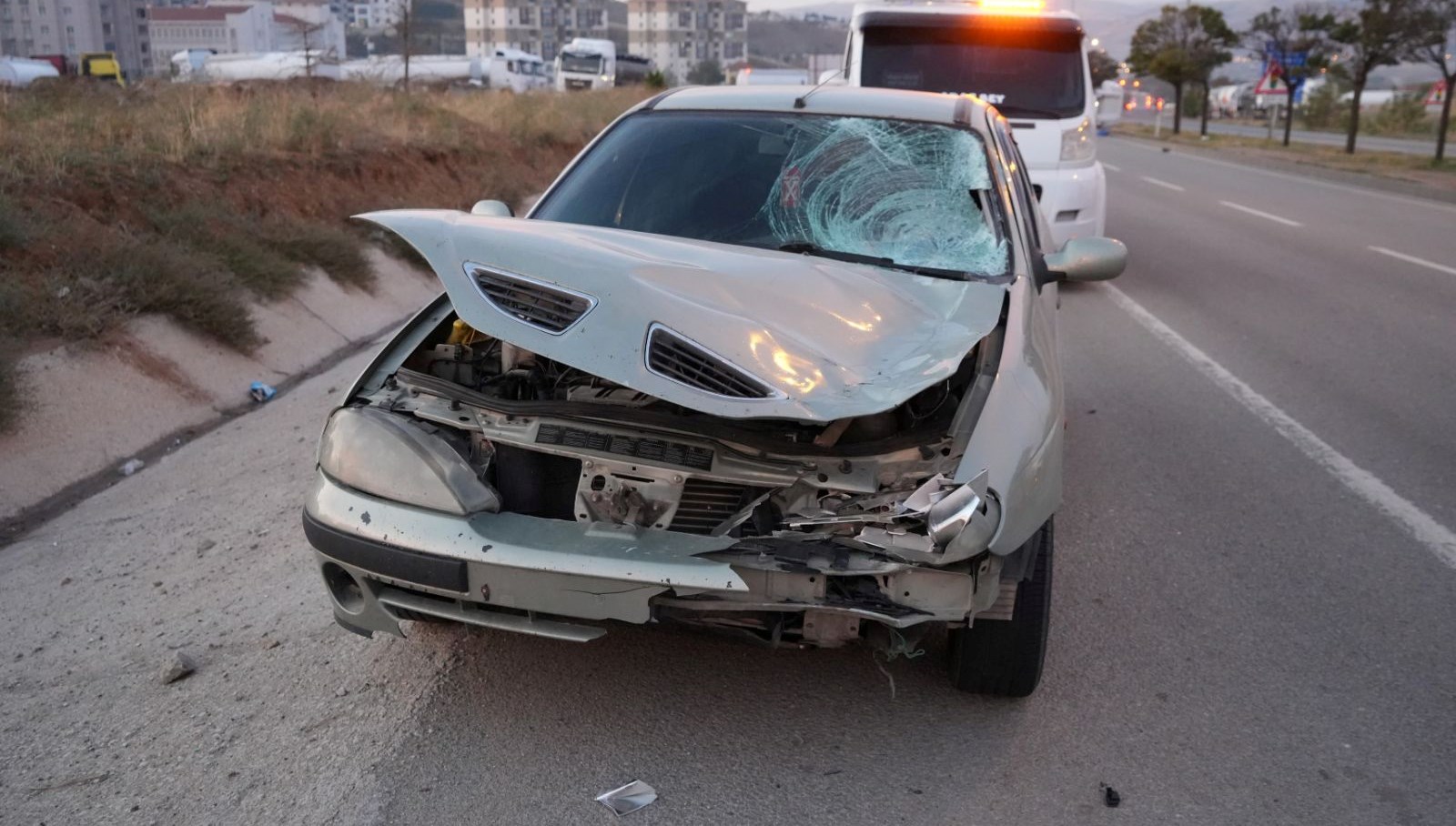 otomobilin carptigi yaya hayatini kaybetti zWVsHHGy.jpg